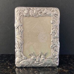 Arthur Court Handmade Aluminum Rabbits 4 x 6 Inch Photo Frame/1987/Excellent!